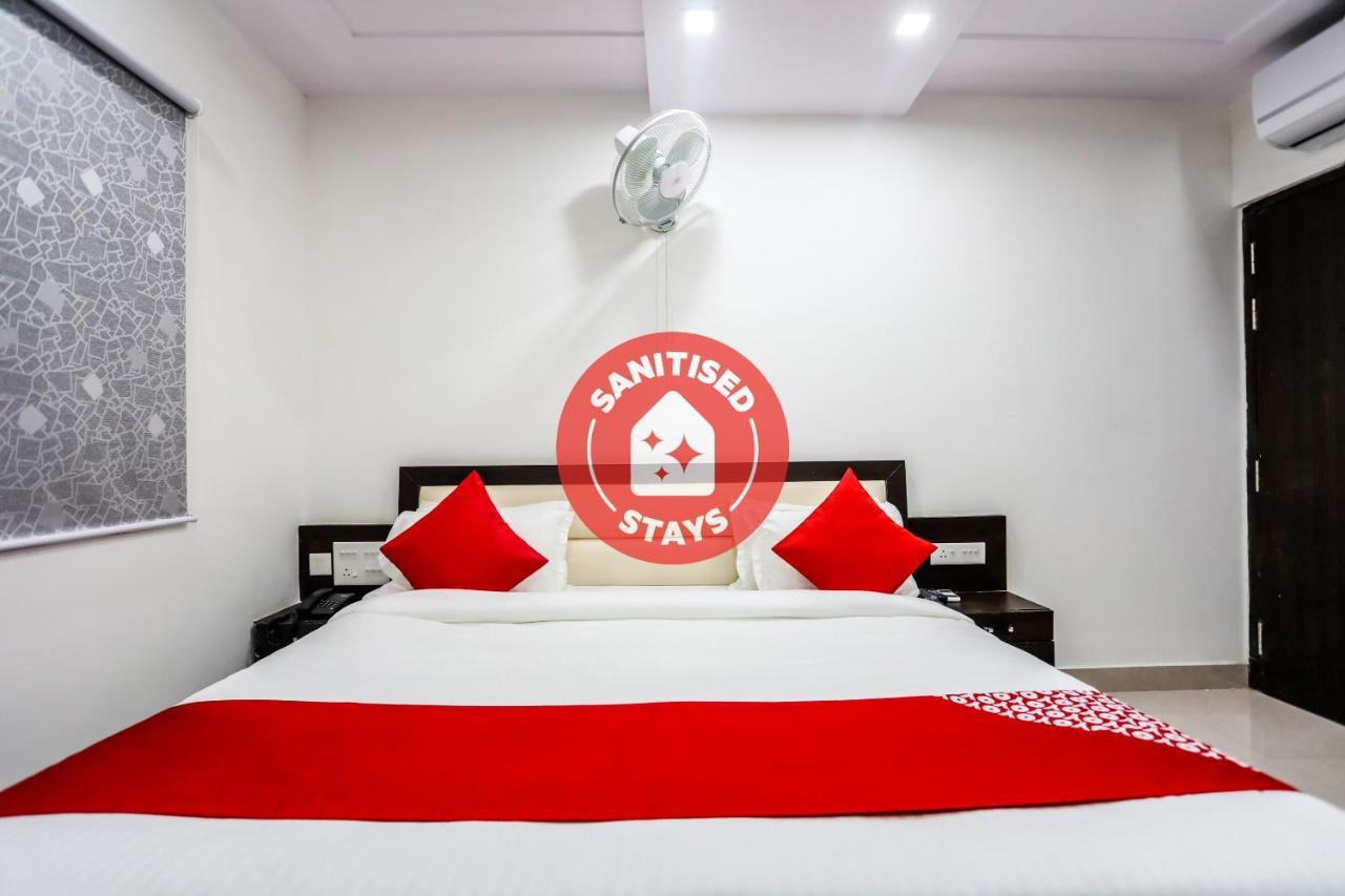 Oyo Hotel New Geetanjali Near Gautam Buddha Park Lakhnau Kültér fotó
