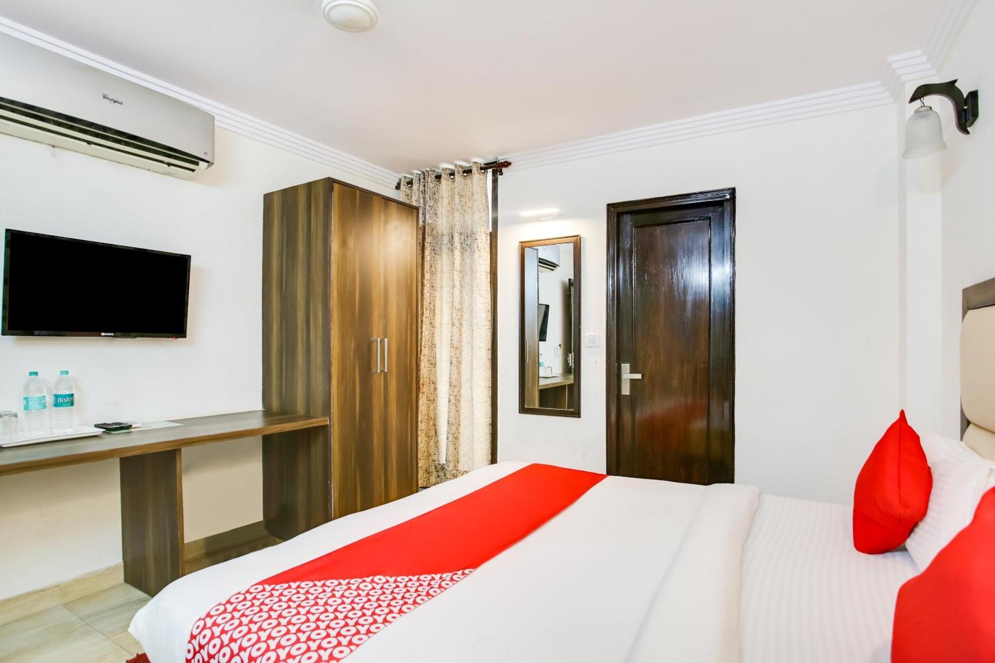 Oyo Hotel New Geetanjali Near Gautam Buddha Park Lakhnau Kültér fotó