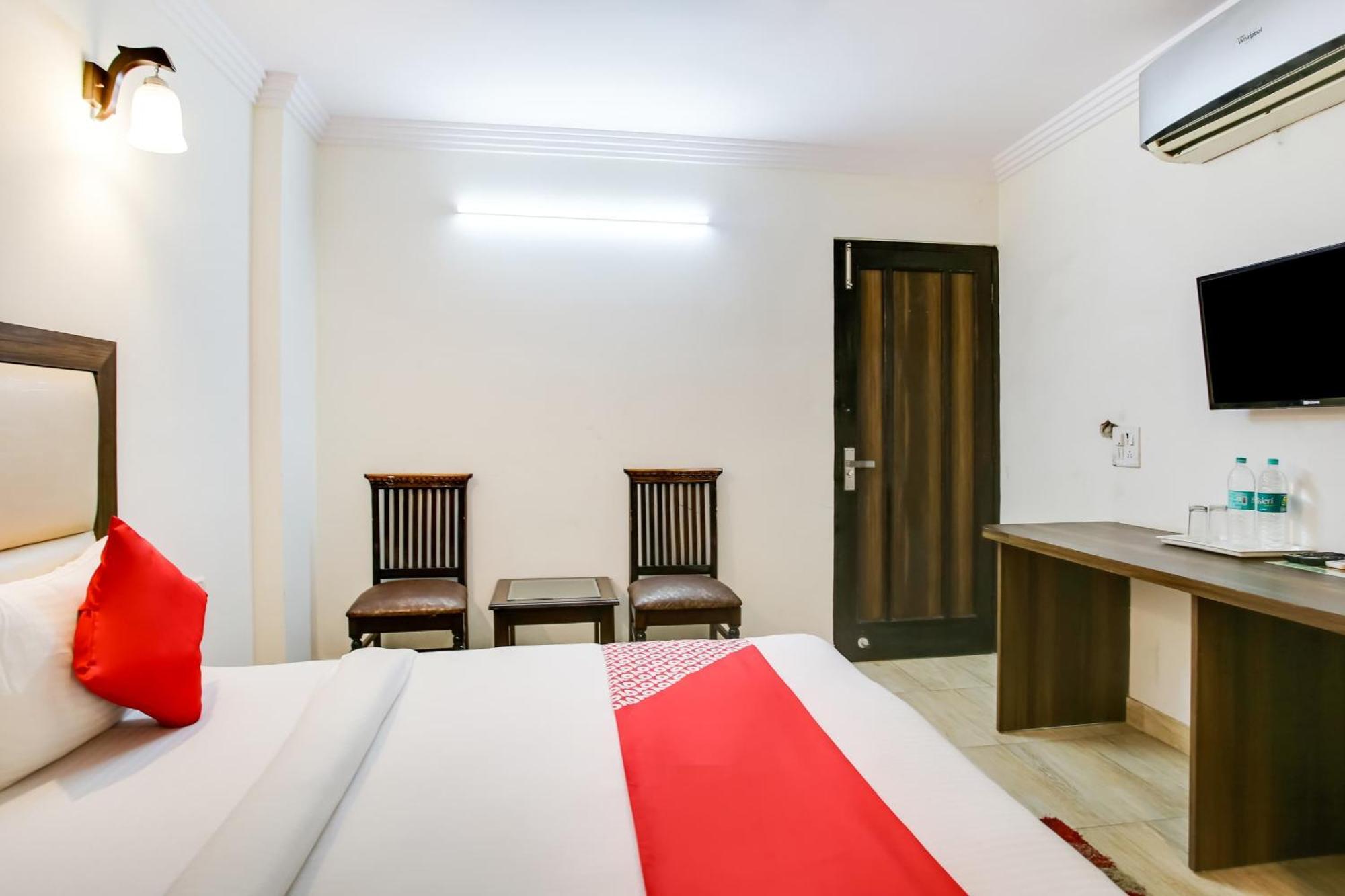 Oyo Hotel New Geetanjali Near Gautam Buddha Park Lakhnau Kültér fotó
