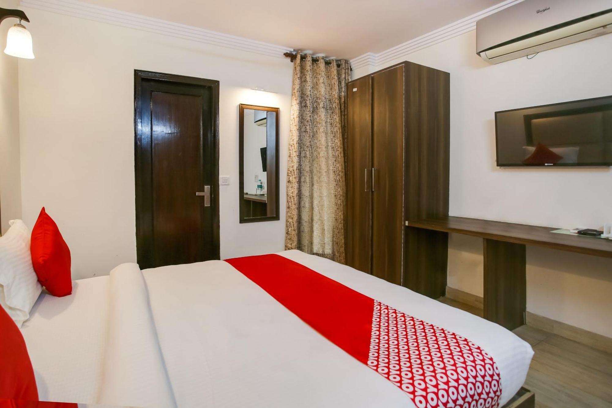 Oyo Hotel New Geetanjali Near Gautam Buddha Park Lakhnau Kültér fotó