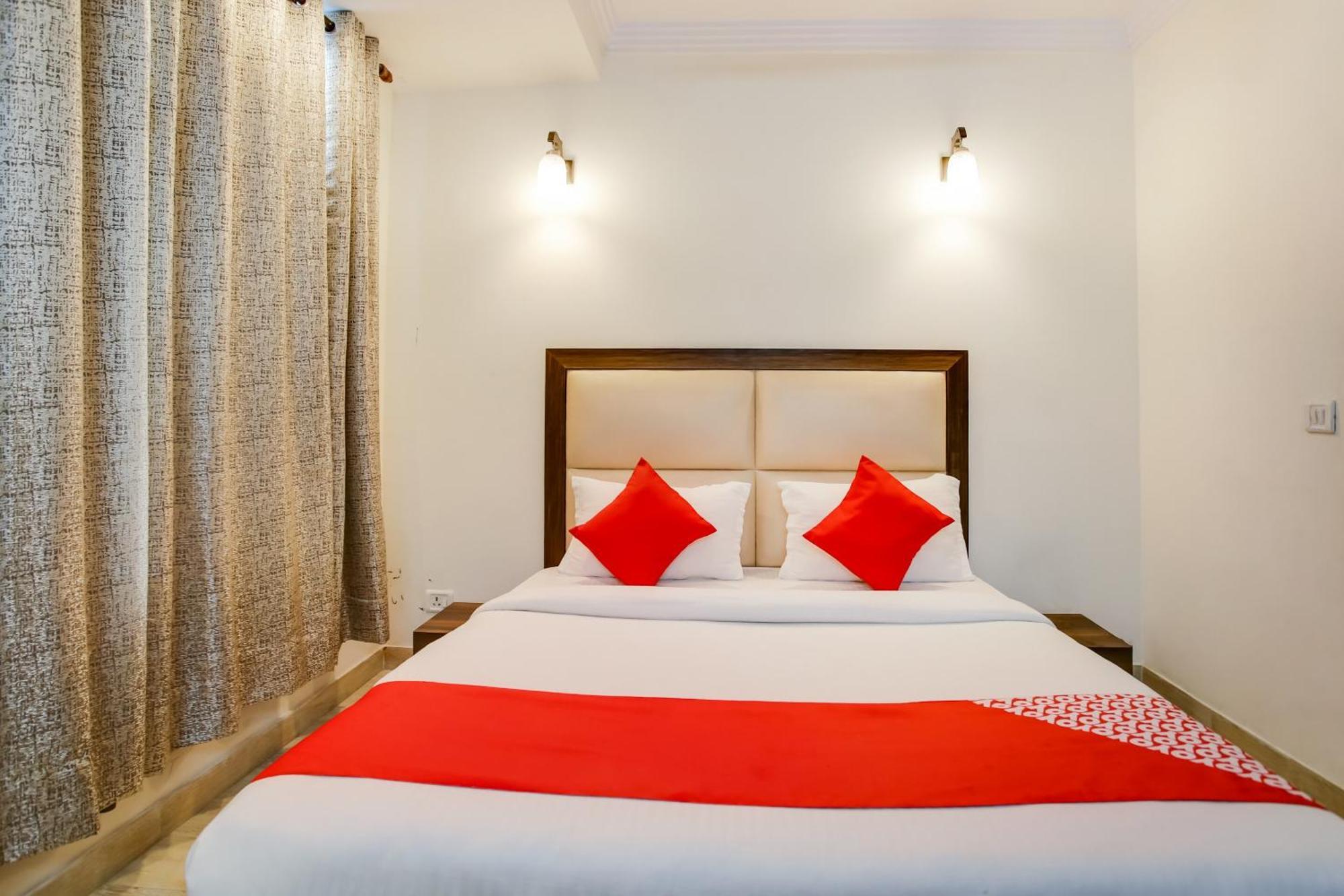 Oyo Hotel New Geetanjali Near Gautam Buddha Park Lakhnau Kültér fotó